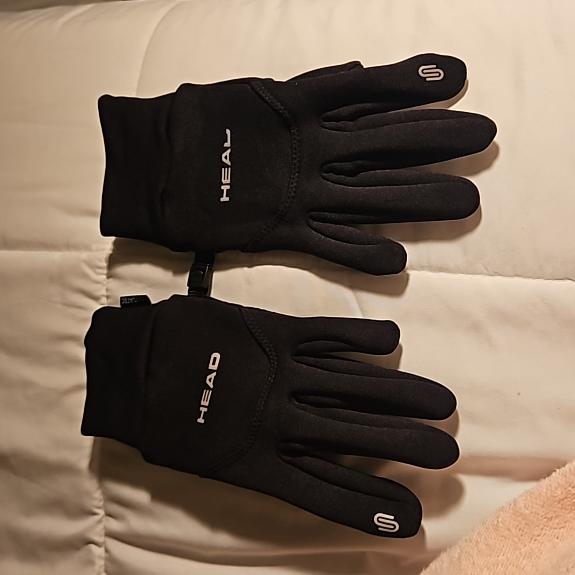 Head Gloves